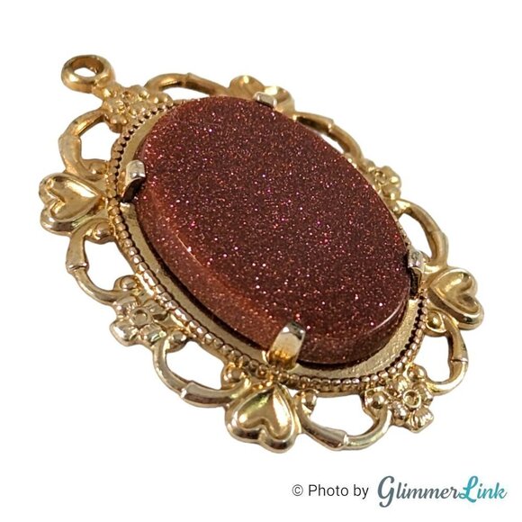 Vintage Mid-Century Goldstone Gold Tone Clip On Earrings and Pendant Jewelry Set - Picture 5 of 13